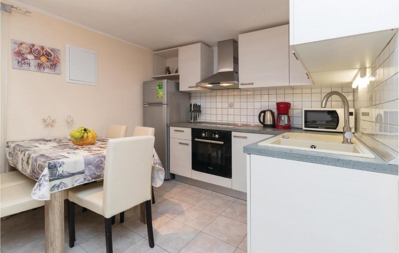 Gorgeous Home In Zadar With Wifi Extérieur photo