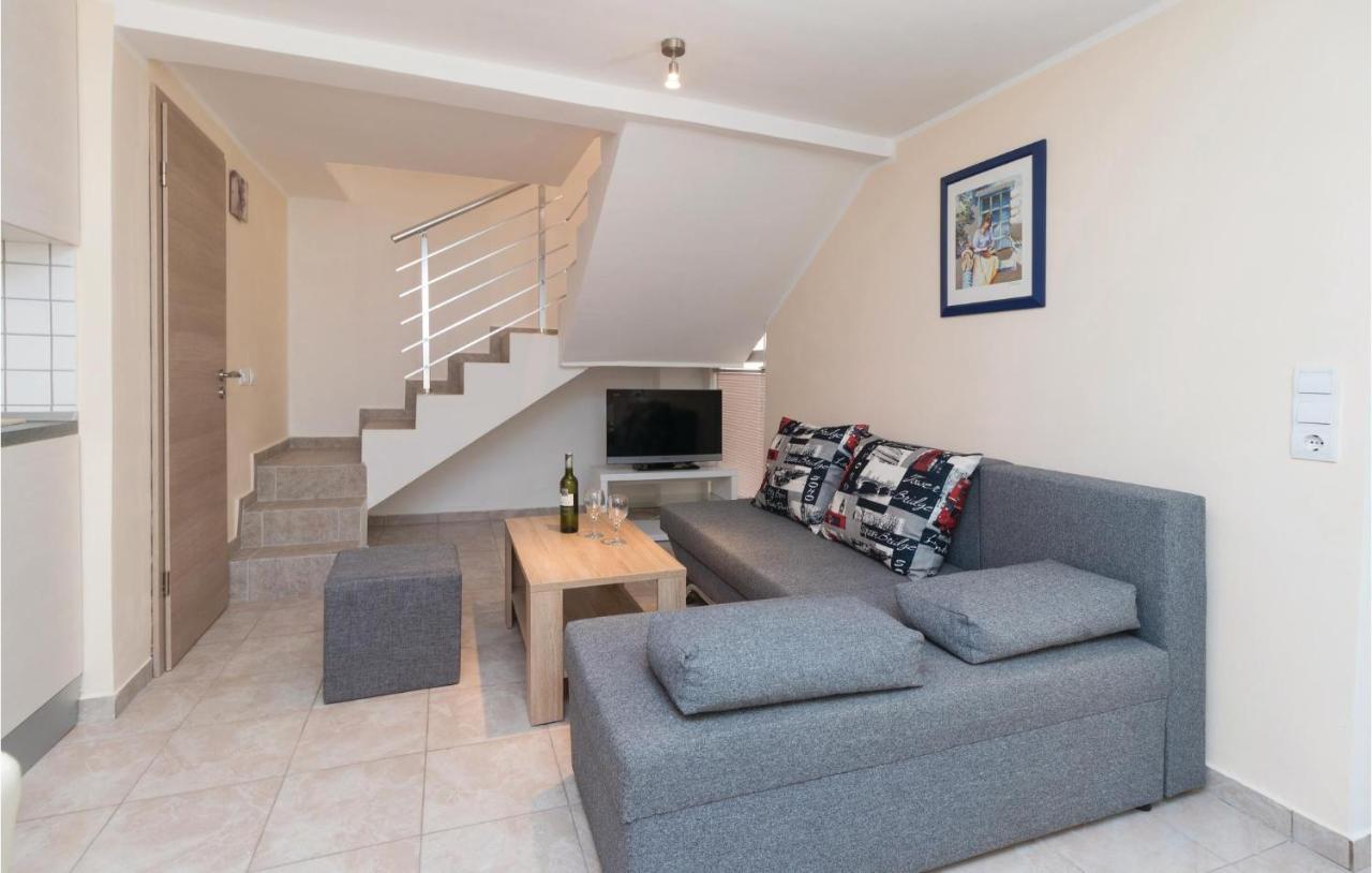 Gorgeous Home In Zadar With Wifi Extérieur photo