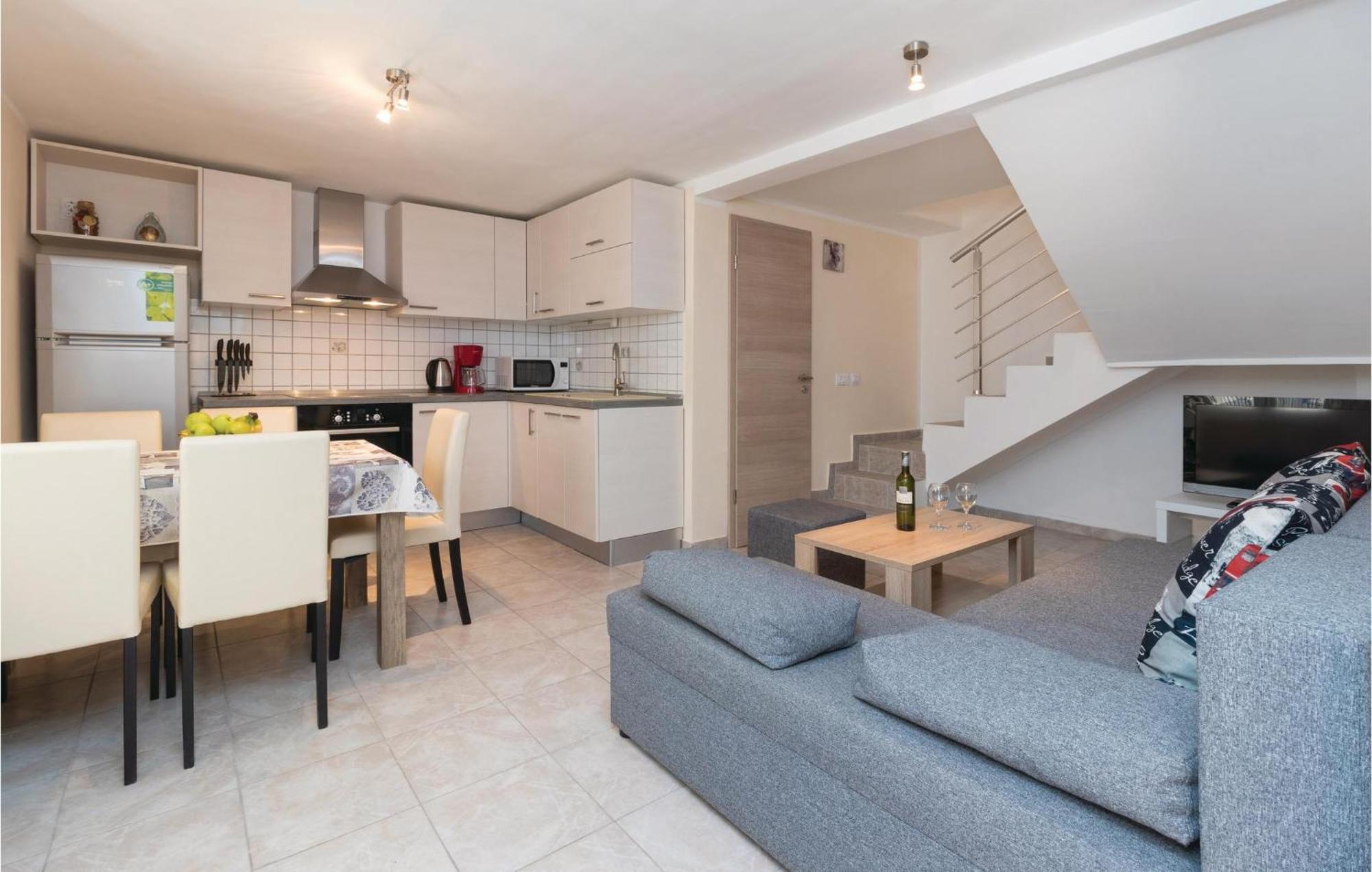 Gorgeous Home In Zadar With Wifi Extérieur photo