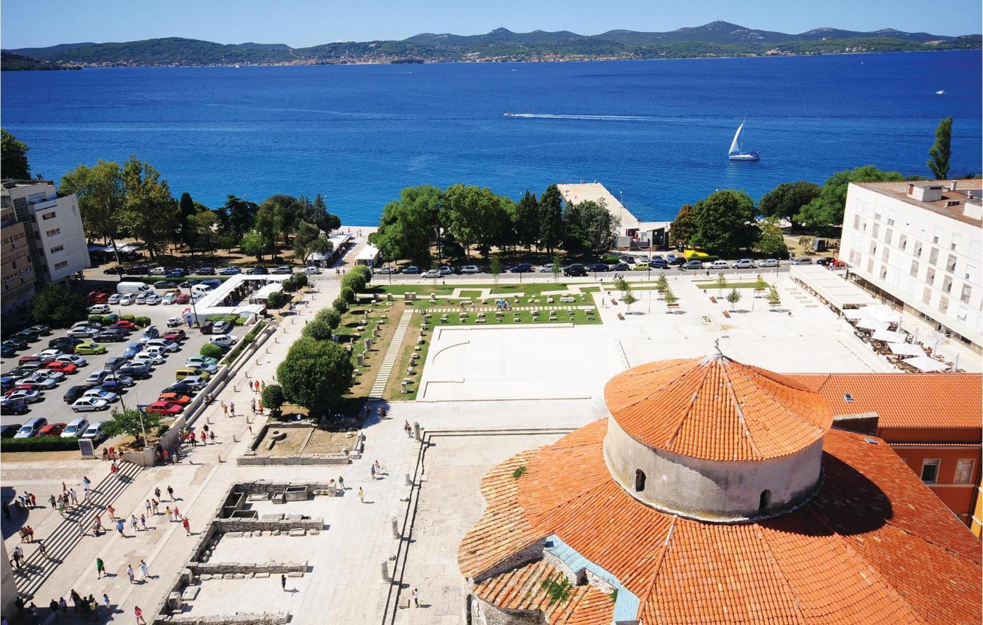 Gorgeous Home In Zadar With Wifi Extérieur photo